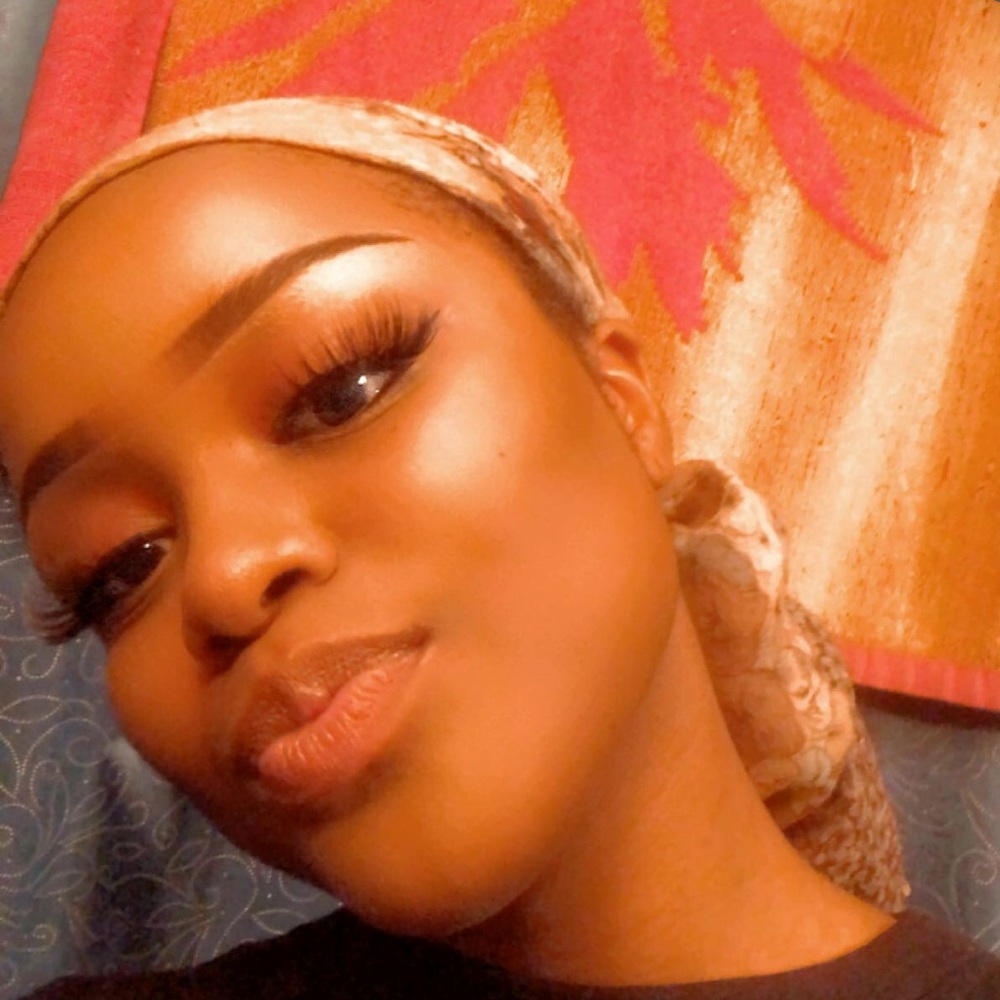 Meet your Posher, Eunesheah